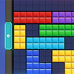 Jogo de Tetris colorido com peças encaixadas e setas de direção à esquerda e à direita