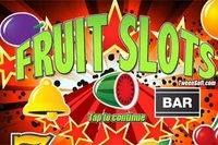 Em Fruit Slots você aposta e tenta formar linhas com três figuras iguais. 